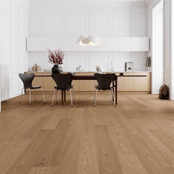 Moland Super Eg Wideplank - Coopers Natural Oak, Børstet UV Matlak