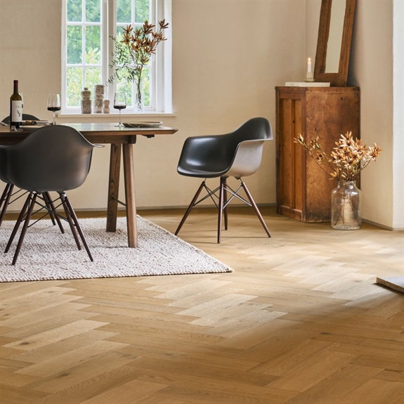 Timberman Charlottenlund Sildebensparket - Eg Accent, Børstet Hvid Matlak (KAMPAGNE)