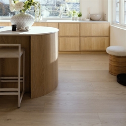 Bjelin Woodura Plank - Eg Select, Vejby XXL, Misty White Børstet Matlak